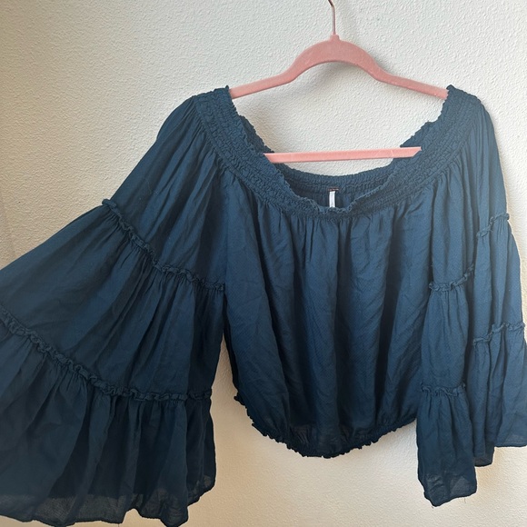 Free People, Free Spirit Off-The-Shoulder Bell Sleeve Blouse 0010 - Picture 2 of 10